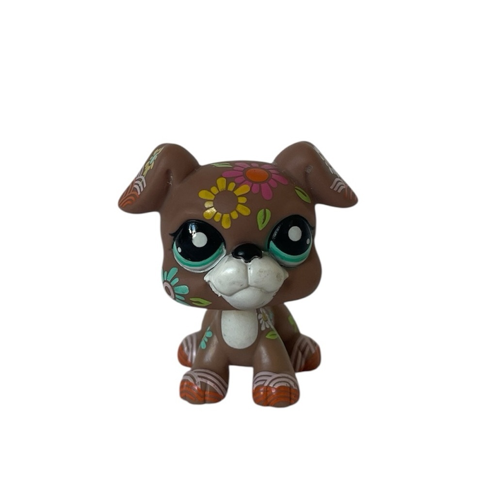 Authentic Littlest Pet Shop #1840
Flower boxer dog